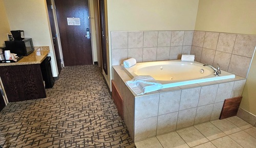 Suite, 1 King Bed, Non Smoking