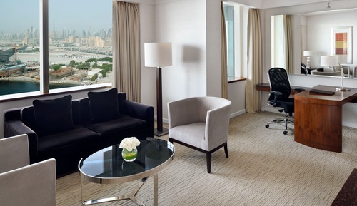 Suite, 1 Bedroom (Waterfront View)