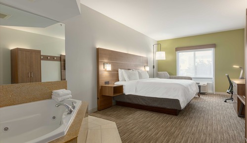 Suite, 1 King Bed, Jetted Tub