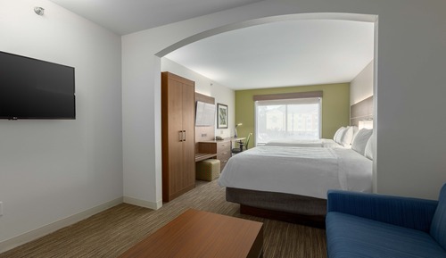 Suite, Multiple Beds