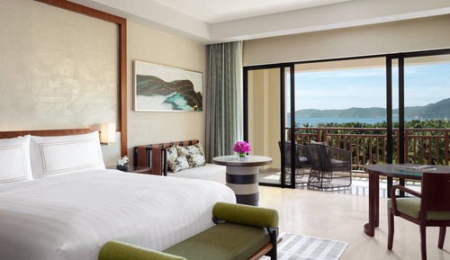 Club Room, 1 King Bed, Ocean View