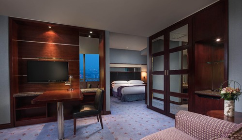 Standard Room, 1 King Bed, Business Lounge Access (High Floor)