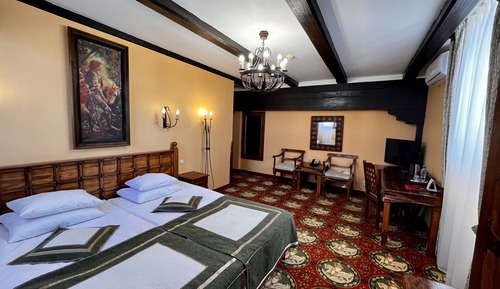 Classic Double Room
