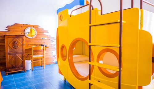 Family Room (Children Theme)
