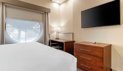Executive Suite, 1 King Bed, Non Smoking, Hot Tub