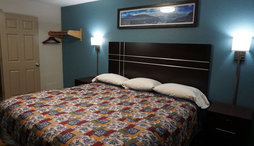 Room, 1 King Bed, Non Smoking