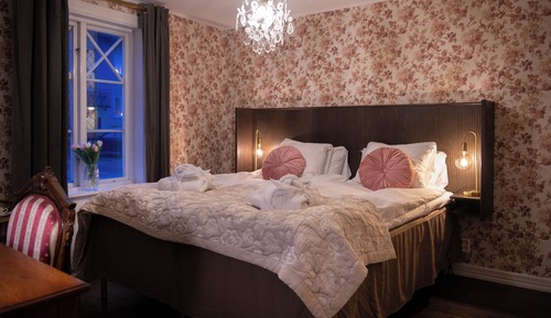Junior Suite with Garden View