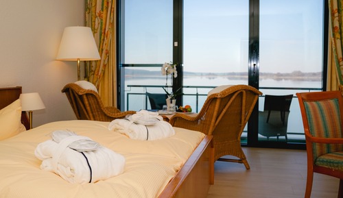 Standard Double Room, Lake View, Lakeside