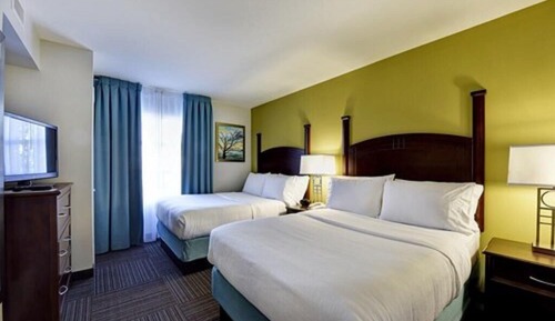Suite, 2 Bedrooms, Kitchen