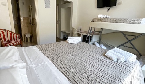 Basic Quadruple Room