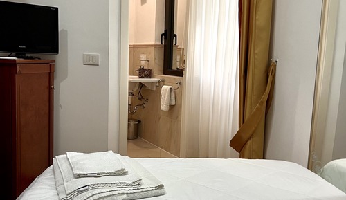 Classic Single Room