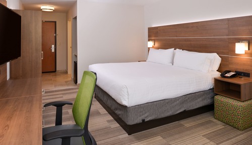 Standard Room, 1 King Bed, Jetted Tub