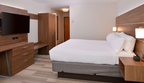 Standard Room, 1 King Bed