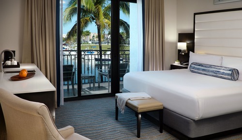 Superior Room, 1 King Bed, Waterway View