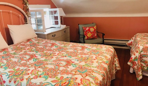 Room (Iris' Room)