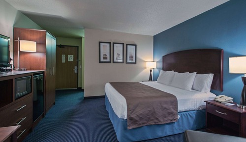 Deluxe Room, 1 King Bed, Accessible, Non Smoking