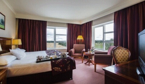 Deluxe Double Room, Multiple Beds, Golf View
