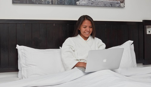 Superior Room, 1 King Bed, Lake View