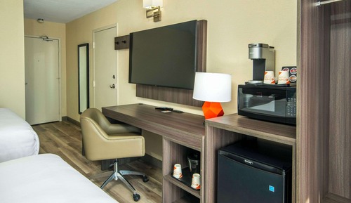 Standard Room, 2 Queen Beds, Non Smoking