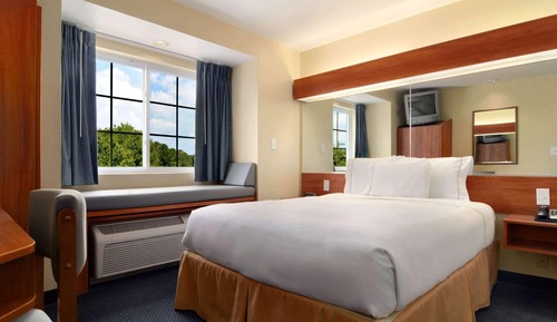 Studio Suite, 1 Queen Bed, Non Smoking