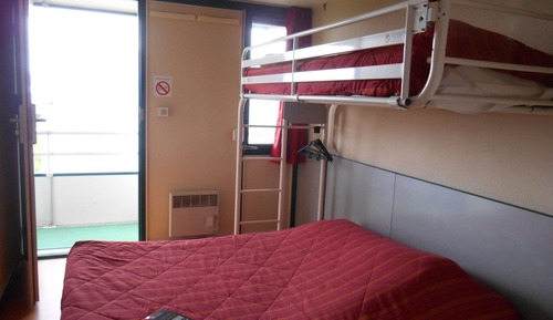 Standard Room, Multiple Beds (1 Double and 1 Single bed)