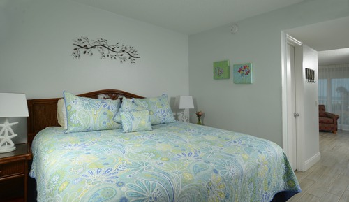 Room, 1 King Bed with Sofa bed, Balcony, Oceanfront (2nd Floor, King)