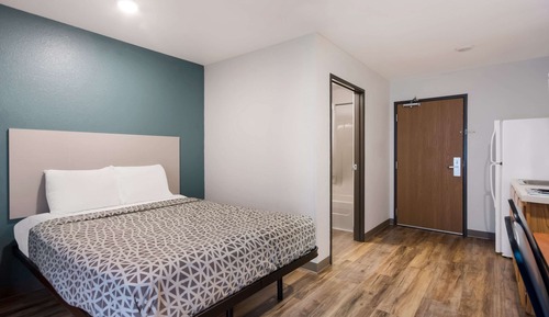 Suite, 1 Queen Bed, Accessible, Non Smoking