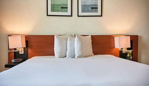 Standard Room, 1 Queen Bed, Non Smoking
