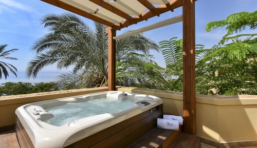 Honeymoon Suite (Ishtar)