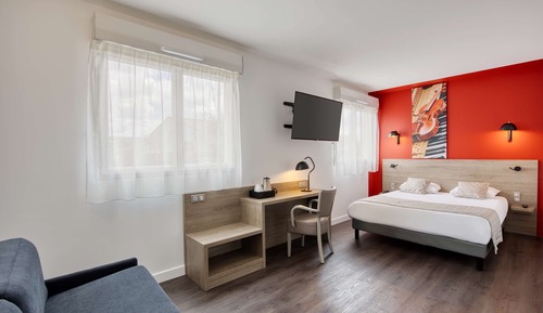 Executive Room, 1 Queen Bed, Non Smoking, Ground Floor (with Sofabed)