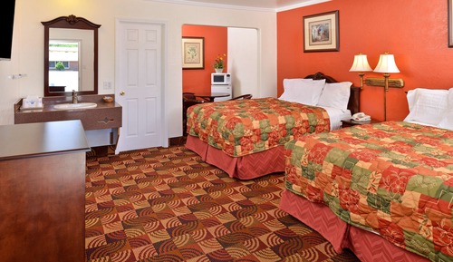 Room, 2 Queen Beds, Non Smoking