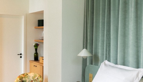 Signature Room
