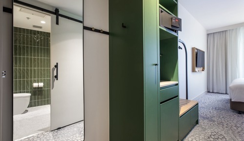 Standard Room, 1 King Bed