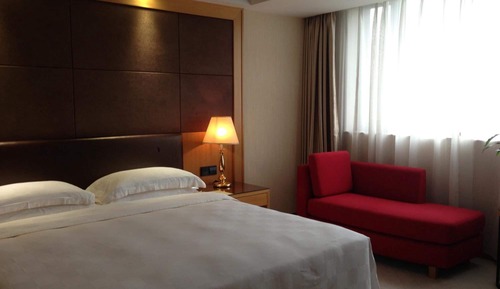 Suite, 1 King Bed