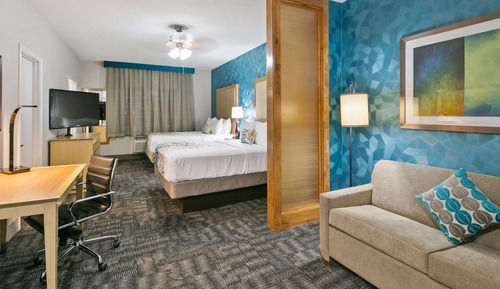 Suite, 2 Queen Beds, Non Smoking, Kitchenette (with Sofabed)