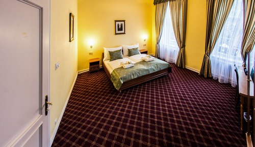 Family Suite (Castle View)