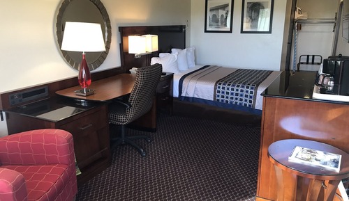 Standard Room, 1 Queen Bed