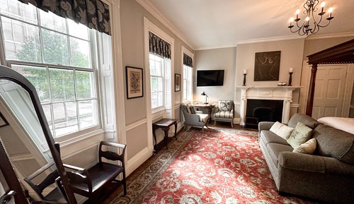 Room, Private Bathroom (5 - Dinsmore)