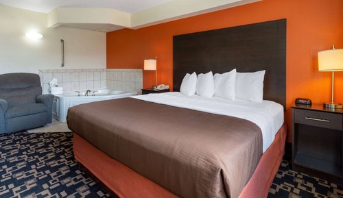 Deluxe Room, 1 King Bed, Non Smoking