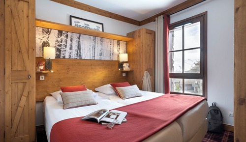 Suite hôtelière 2 personnes - Piscine vue Mont Blanc extérieure - Sans balcon