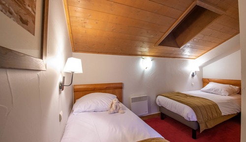 Appartement 10 personnes - 4 chambres - Piscine extérieure - Supérieur - Sans balcon