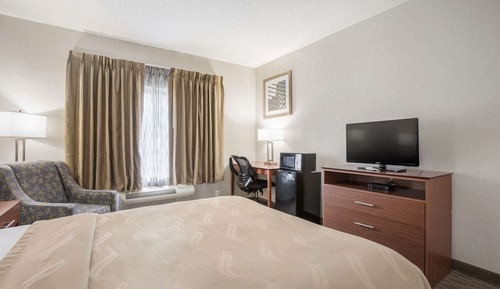 Standard Room, 1 King Bed, Non Smoking