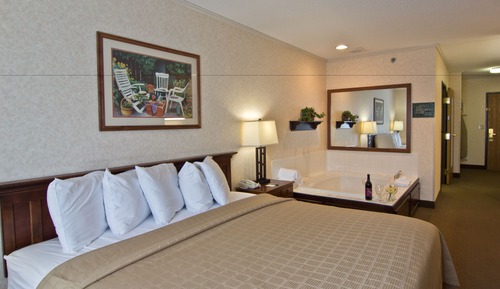 Honeymoon Suite