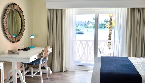 Deluxe Room, 2 Queen Beds, Lagoon View
