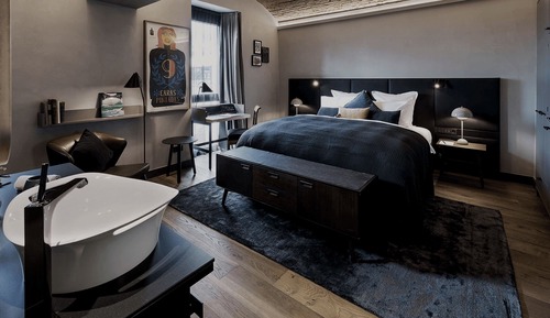 Classic Room, 1 King Bed