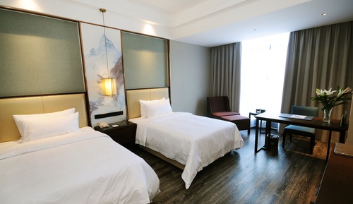 Luxury Twin Room