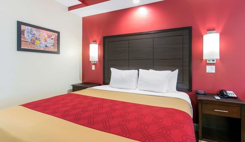 Suite, 1 King Bed, Non Smoking