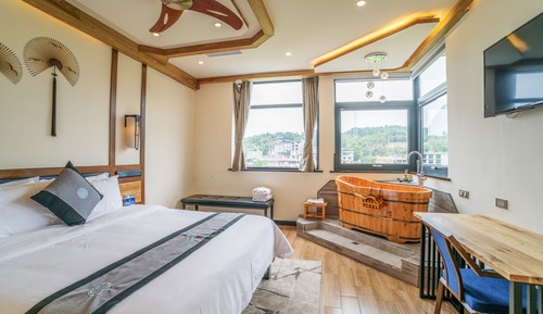Reopening Promotion - Signature Family Suite