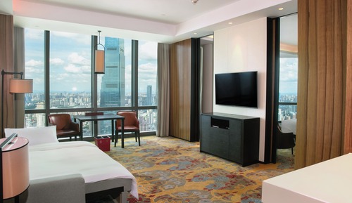 1 King Family Suite, Deluxe (With Sofa Bed)