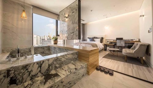 Standard Suite
